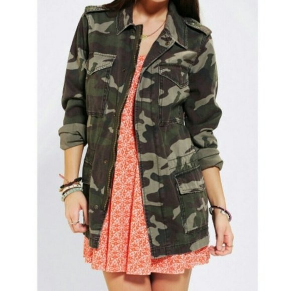 Ecote Jackets & Blazers - Ecote Military Utility Style Camo Anorak Jacket S